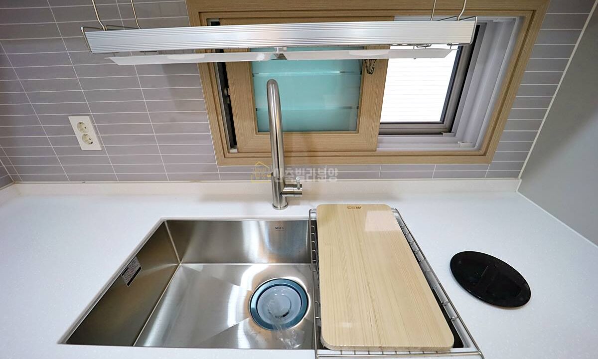 202520250218-131700-1401