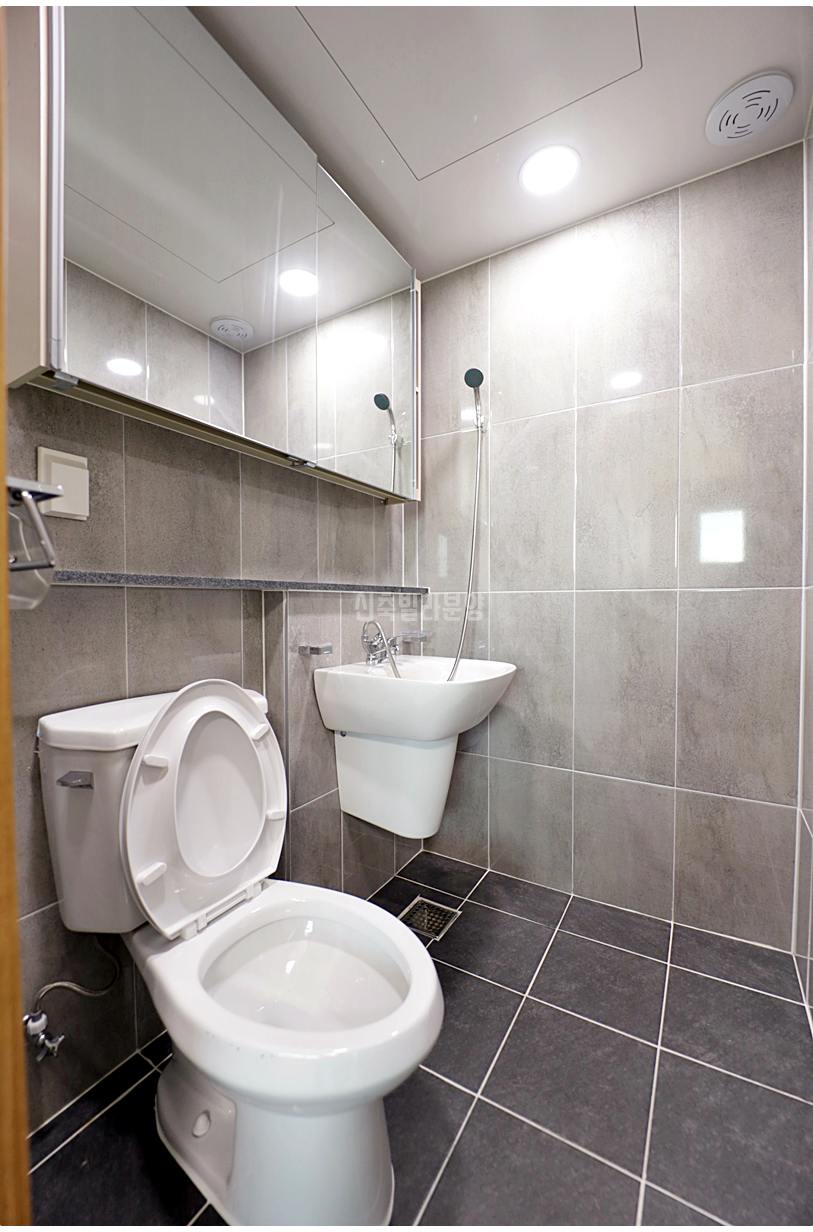 20250904 221033 3242 1