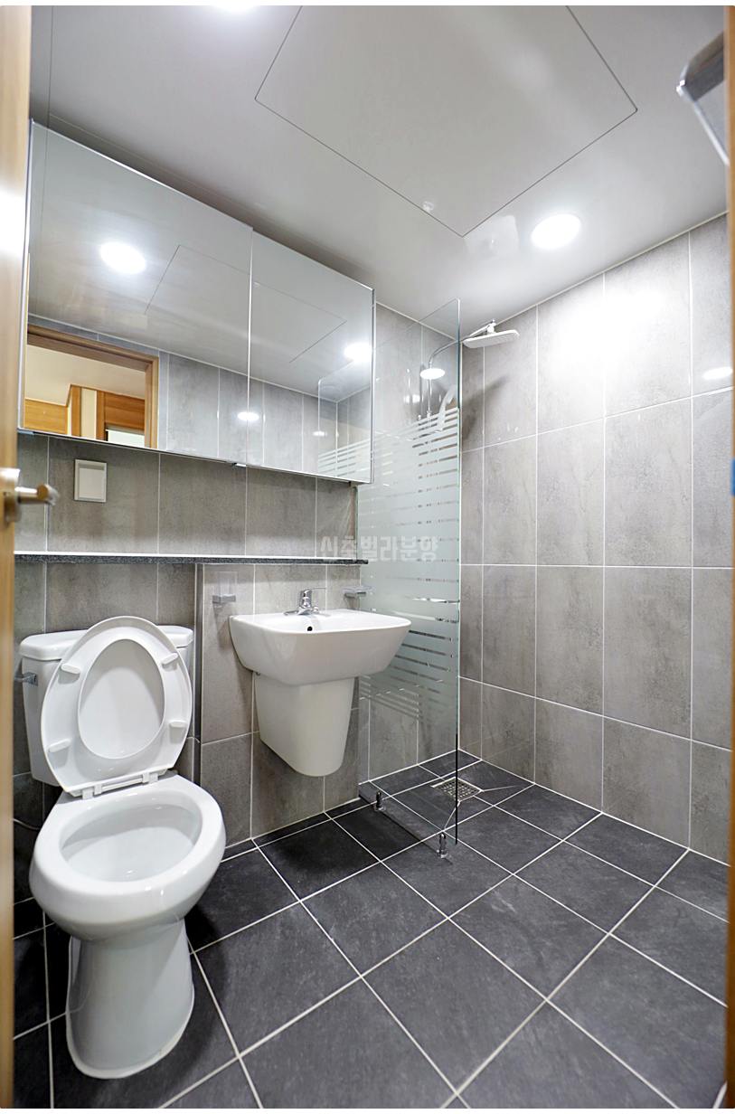 20250904 221035 3247 1