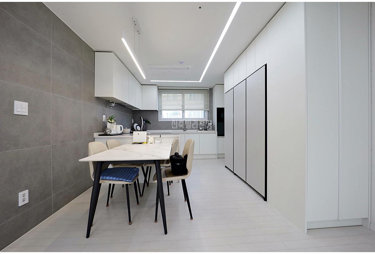 20250904 221229 3558 1