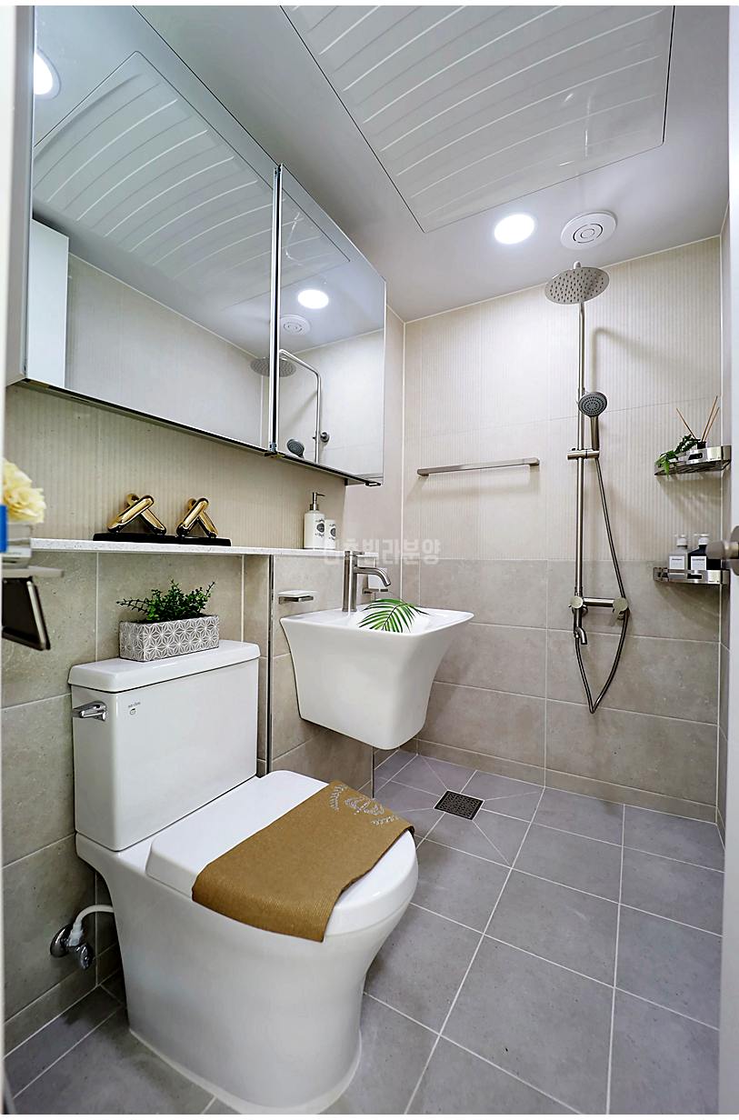 20250904 221610 4123 1