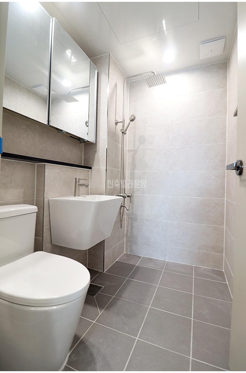 20250904 221937 4651 1