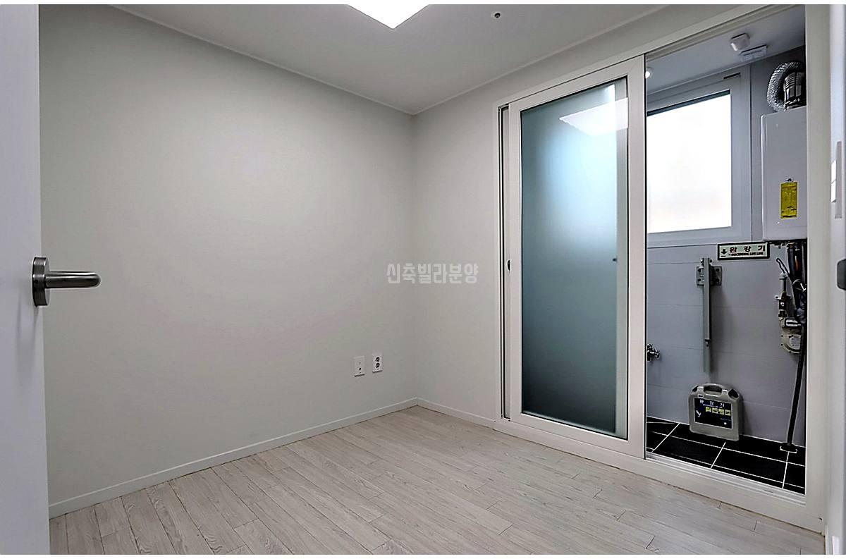 20260215 010157 5049 10 54