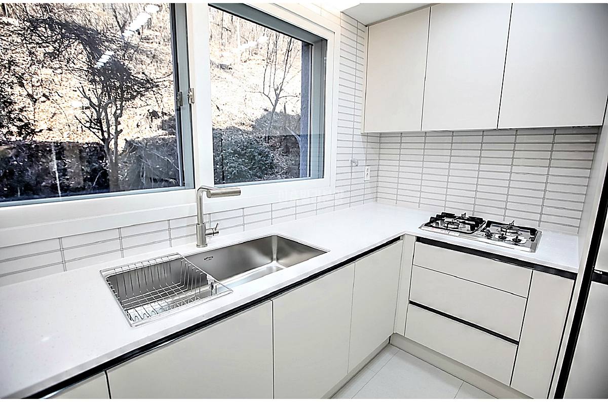 20260215 010157 5049 11 36