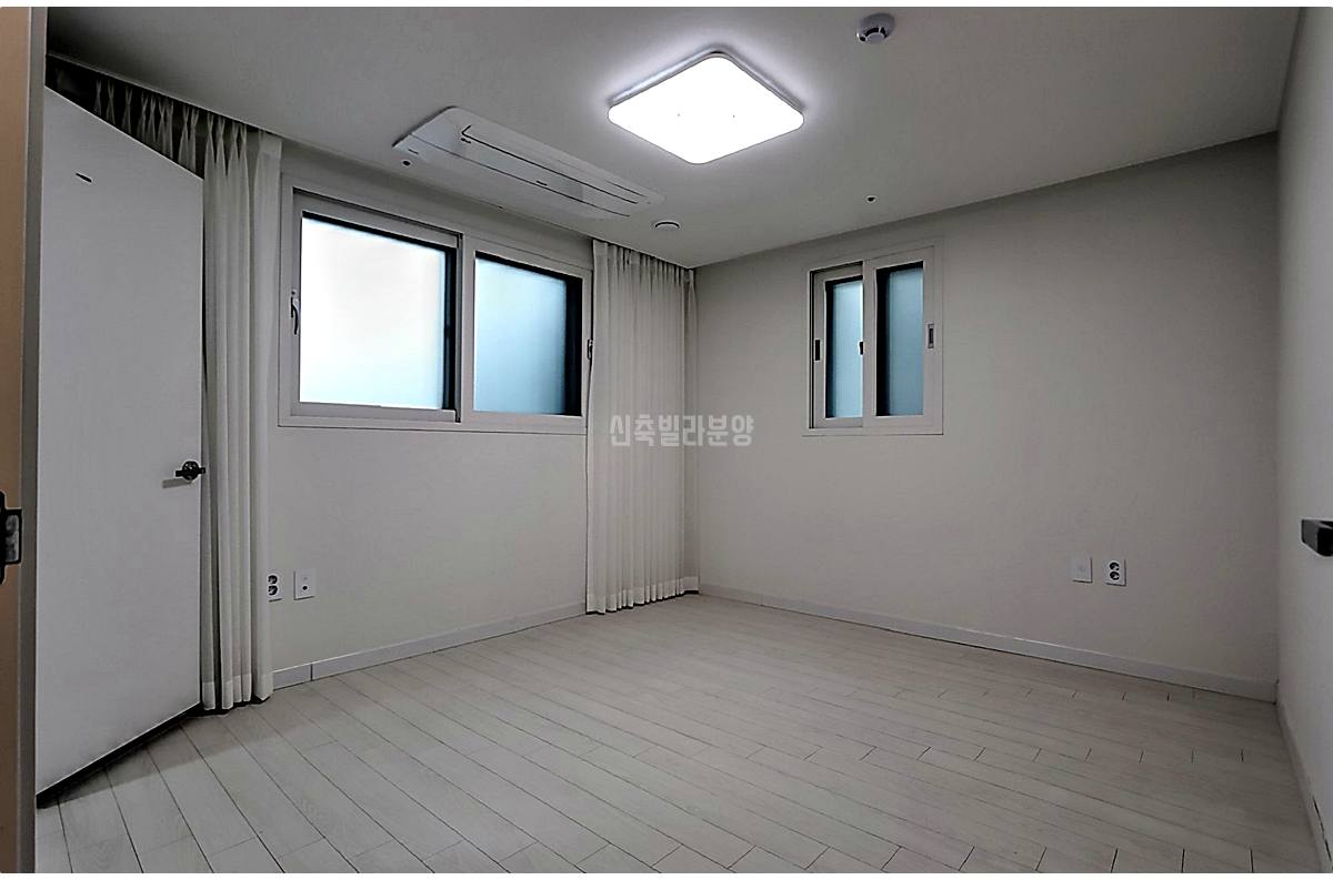 20260215 010157 5049 11 44