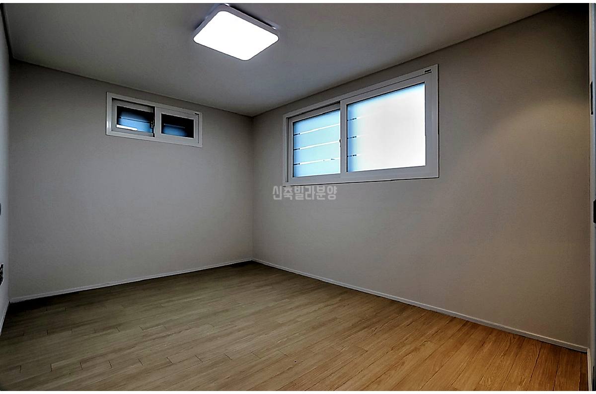 20260215 010157 5049 12 42