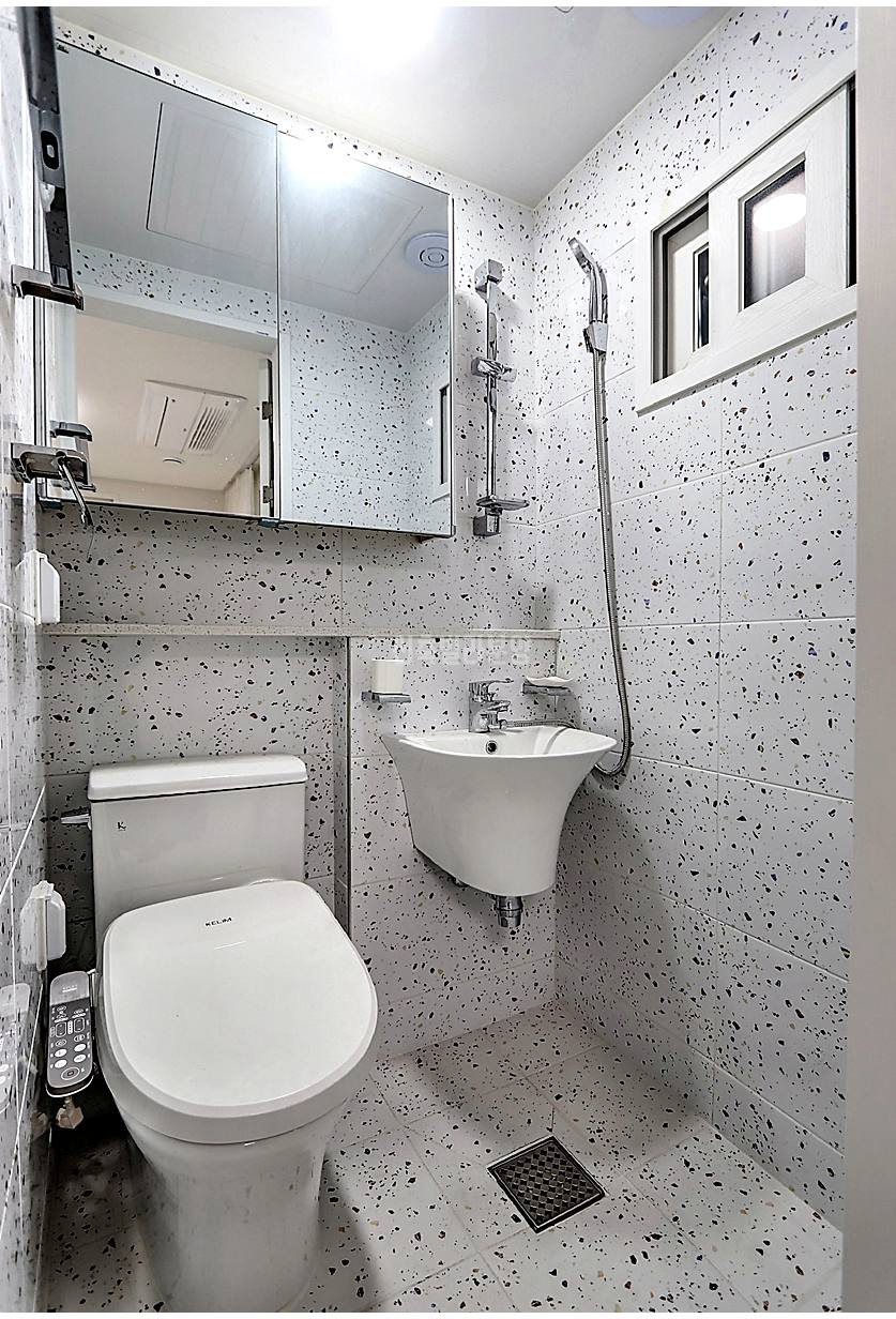 20260215 010157 5049 12 44