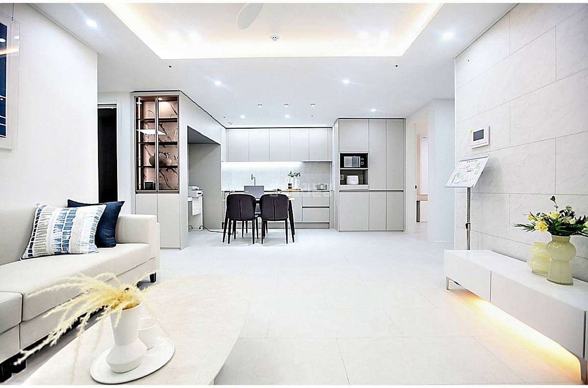 20260215 010157 5049 13 179