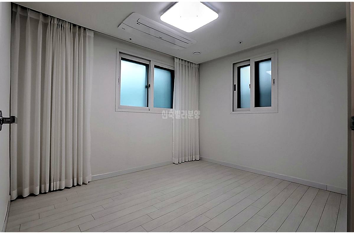 20260215 010157 5049 13 44