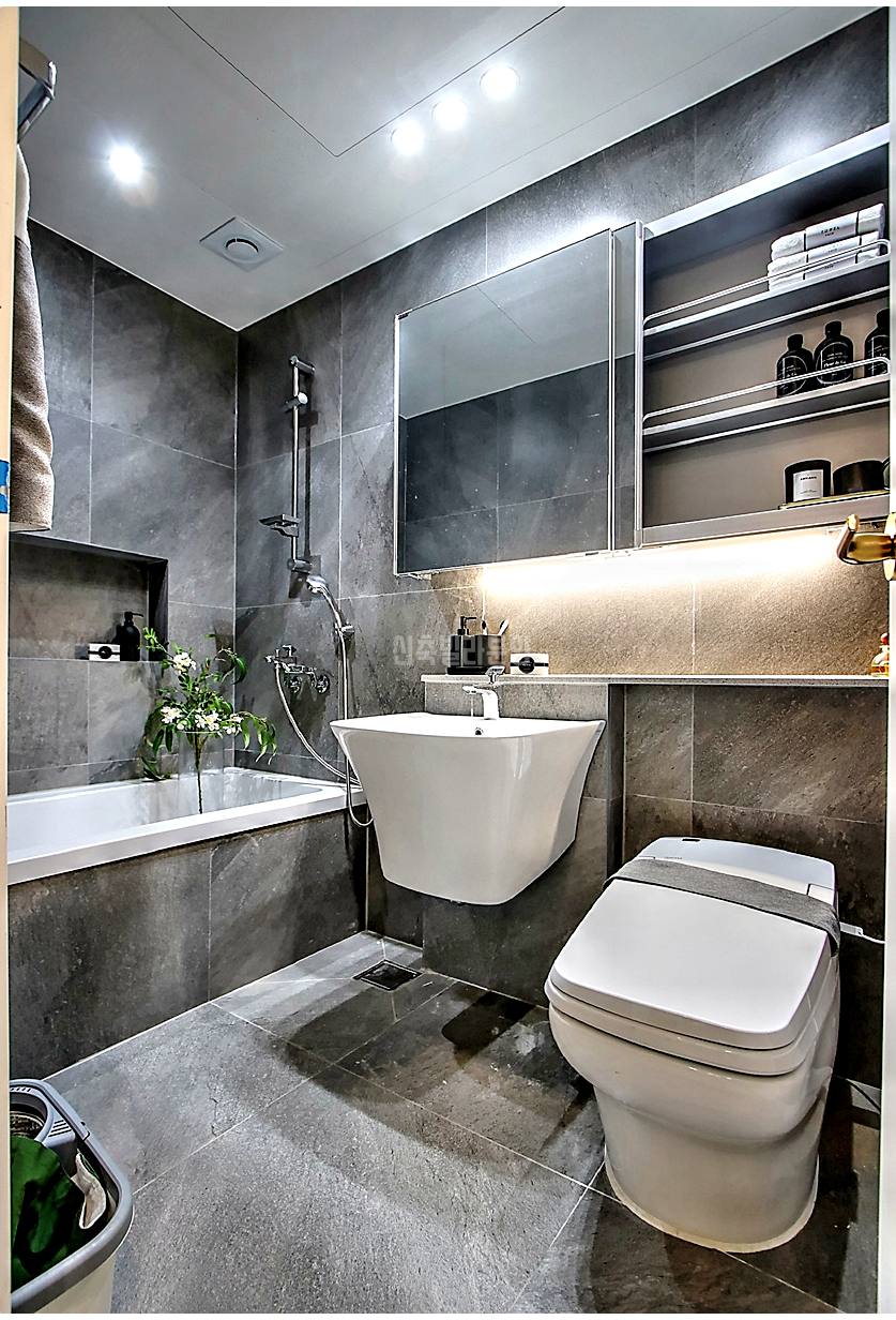 20260215 010157 5049 14 172