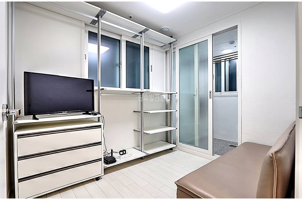 20260215 010157 5049 14 44