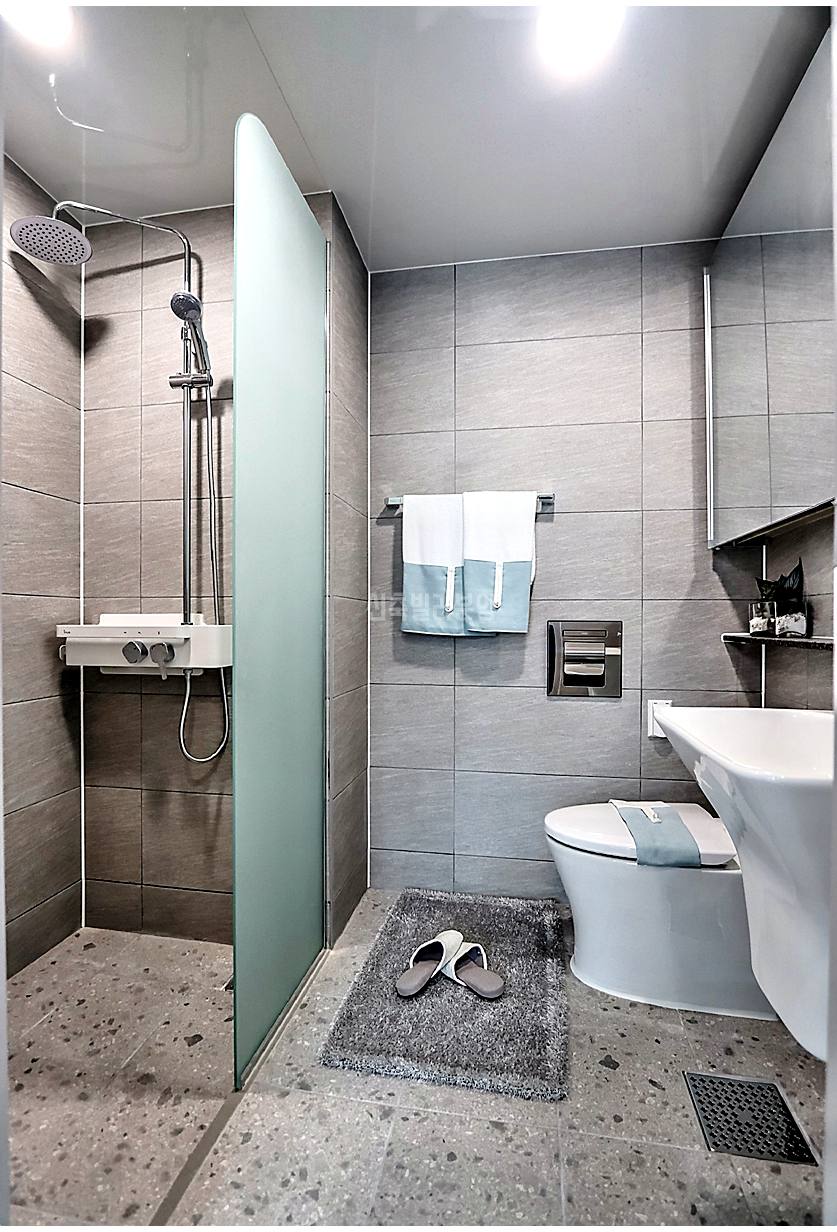 20260215 010157 5049 14 61