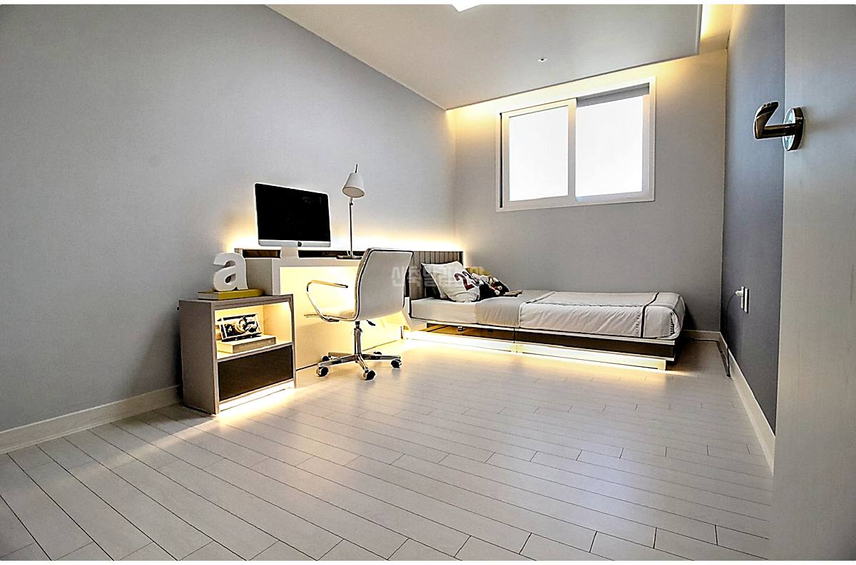 20260215 010157 5049 15 13