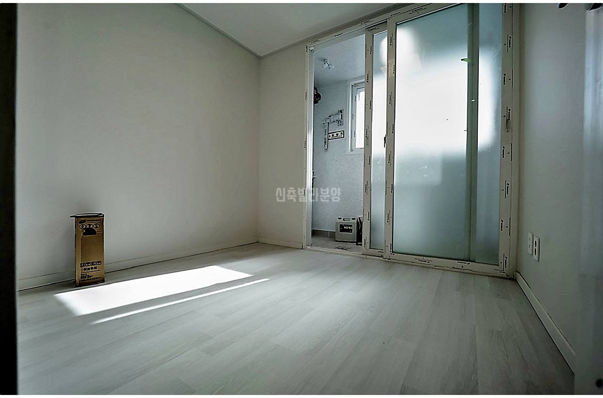 20260215 010157 5049 15 181