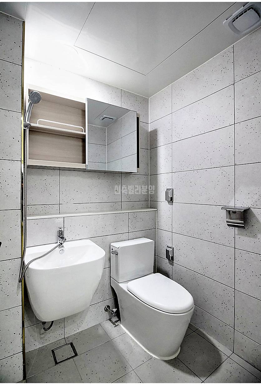 20260215 010157 5049 15 27