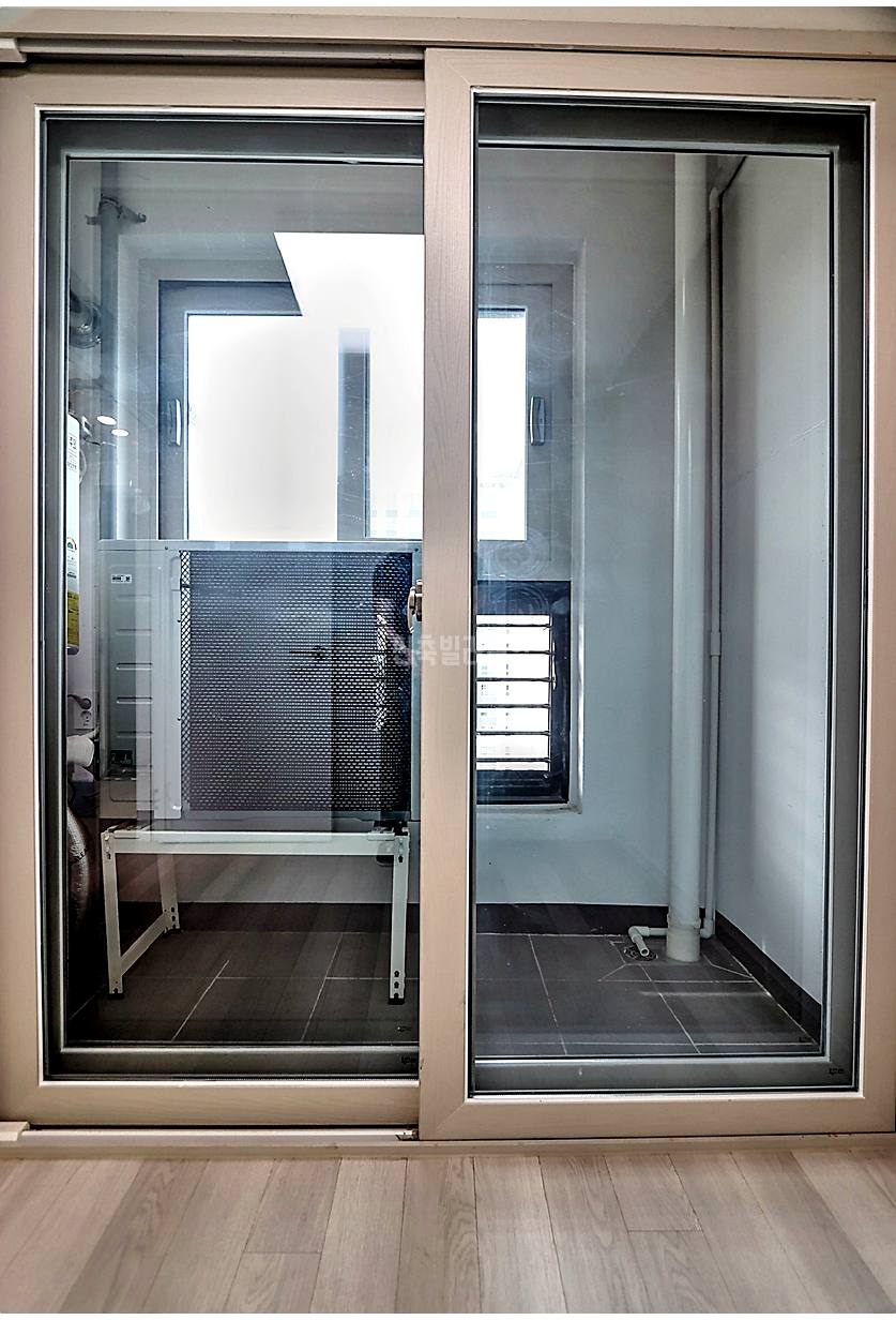 20260215 010157 5049 15 61