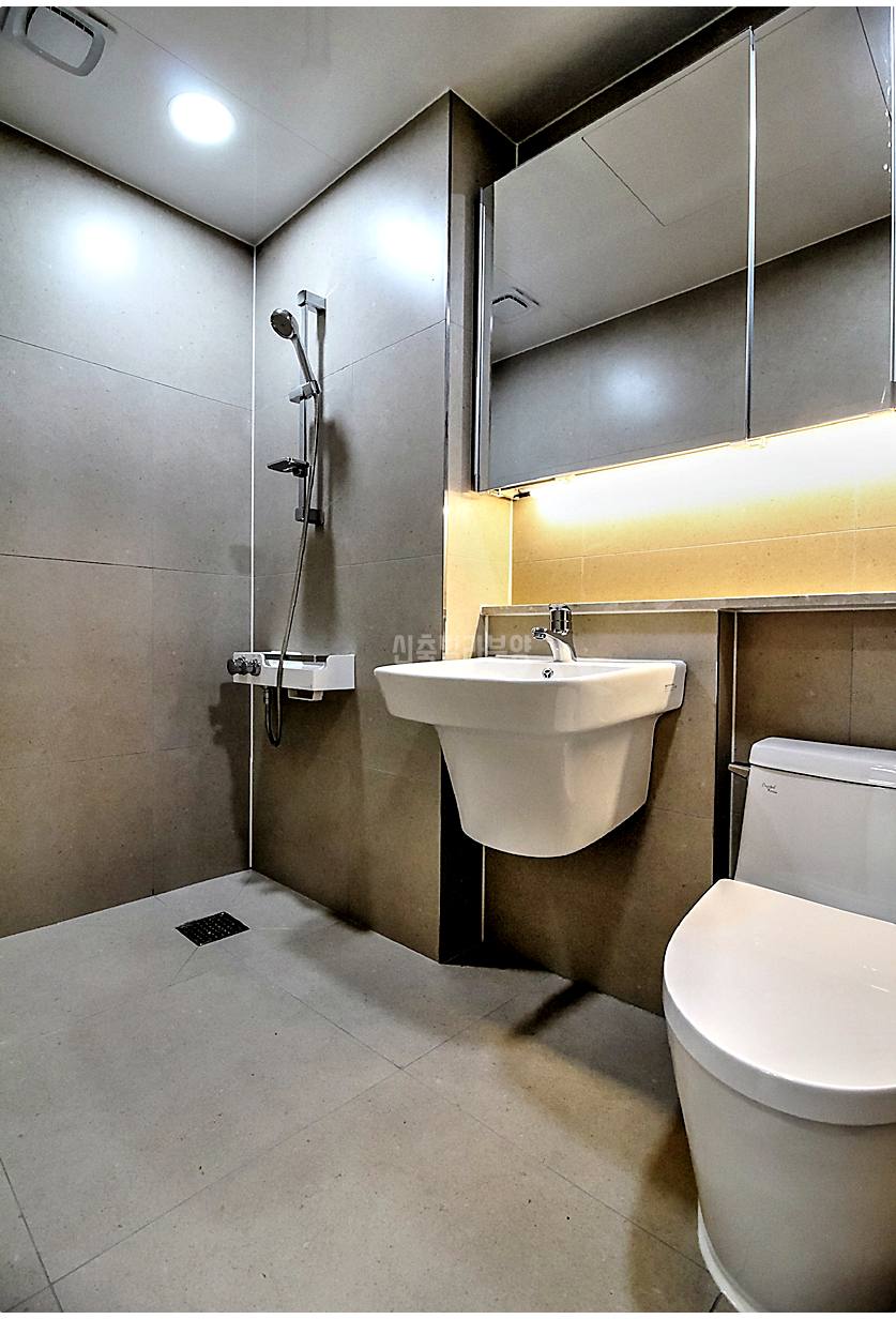 20260215 010157 5049 15 8