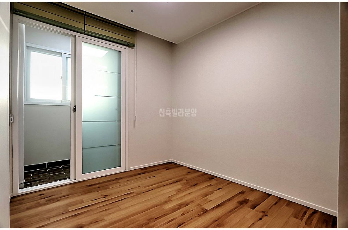 20260215 010157 5049 16 127