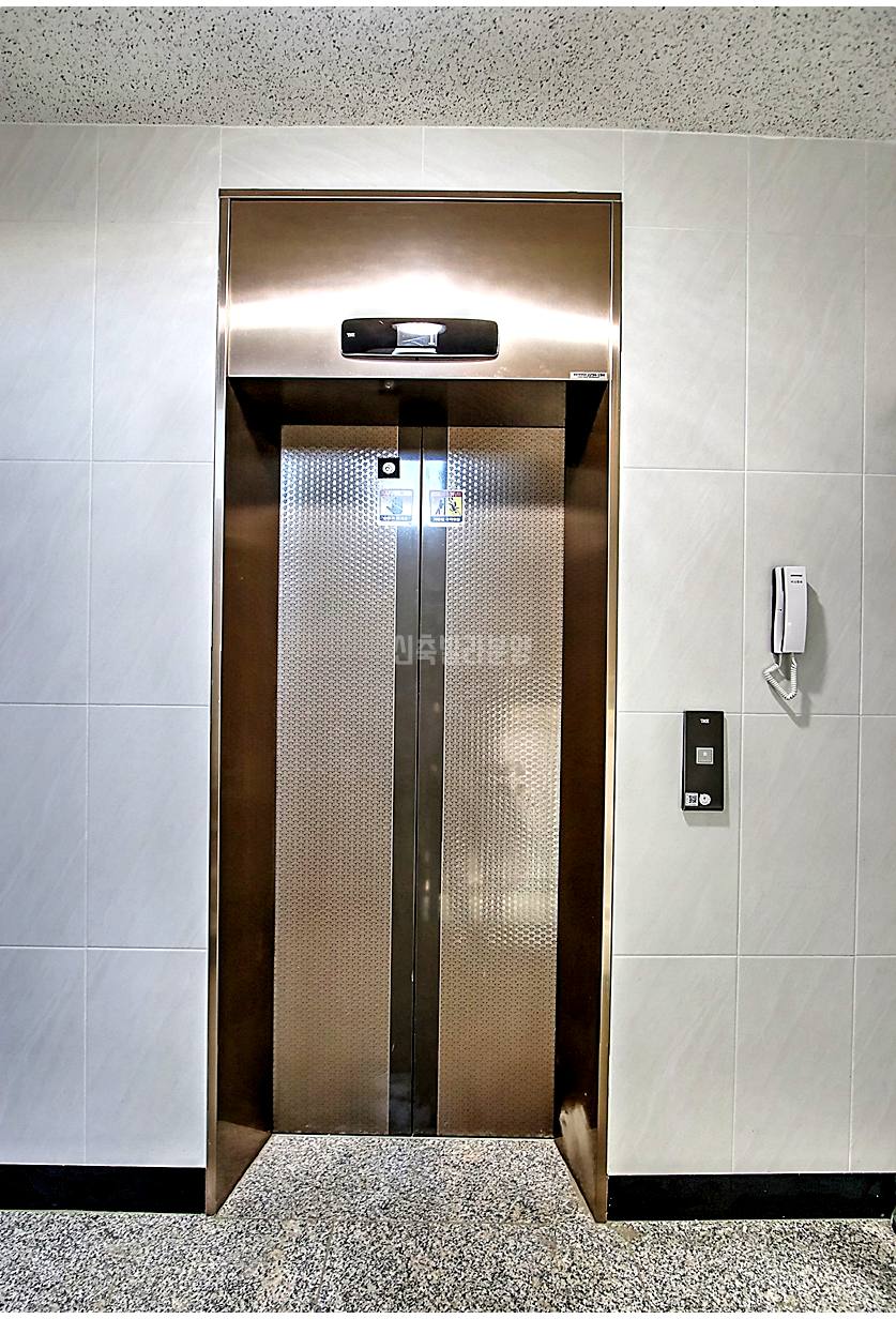 20260215 010157 5049 16 164