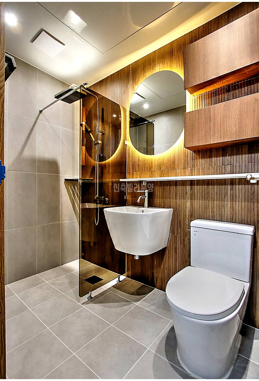 20260215 010157 5049 16 165