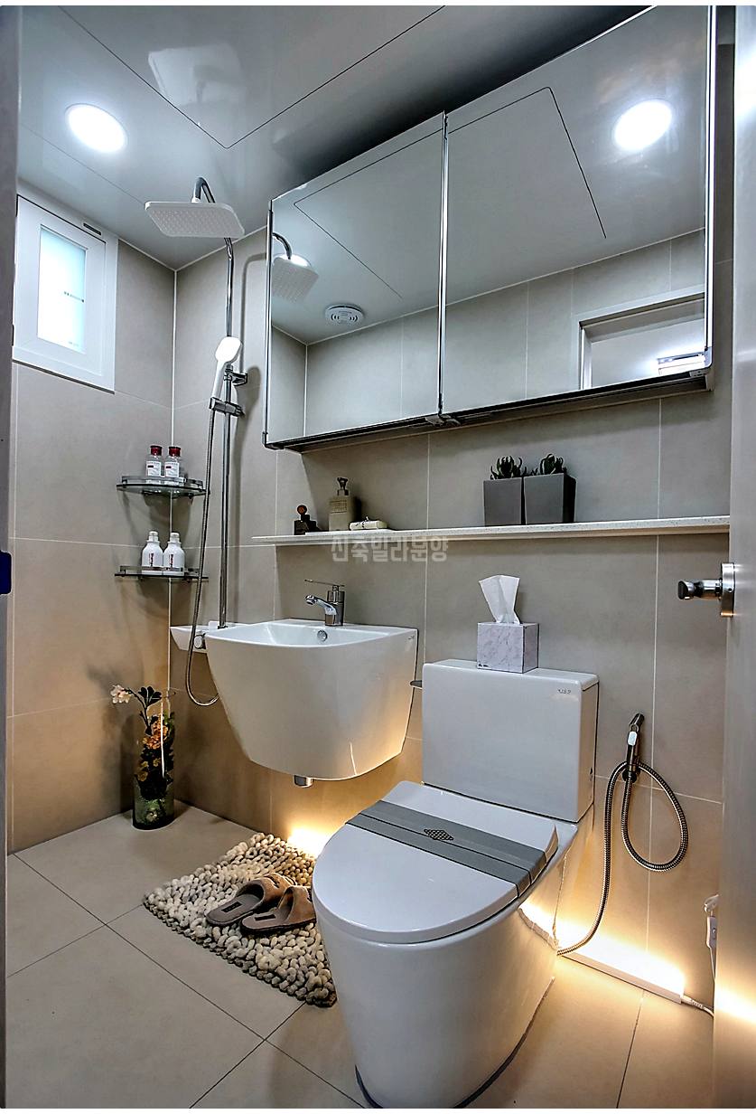 20260215 010157 5049 16 168