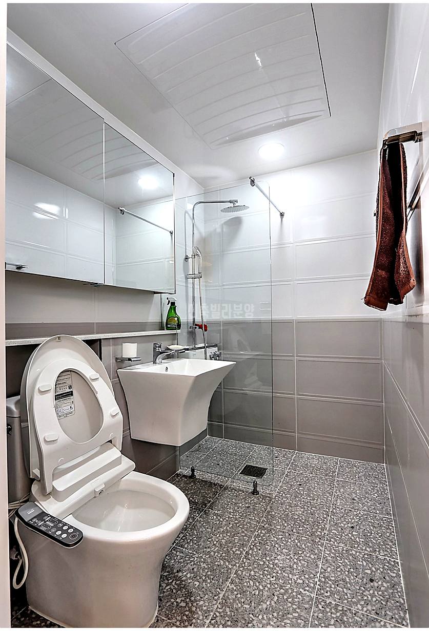 20260215 010157 5049 16 42