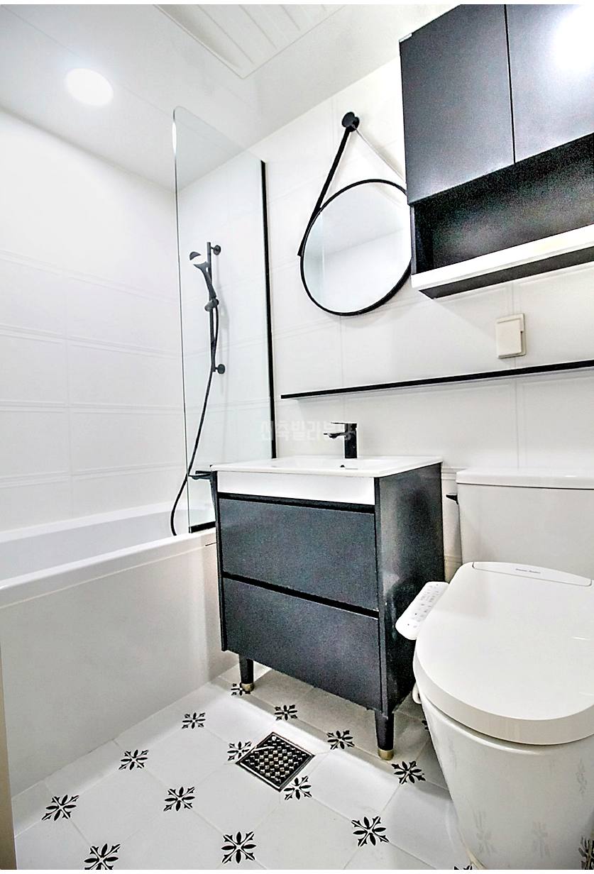 20260215 010157 5049 16 6