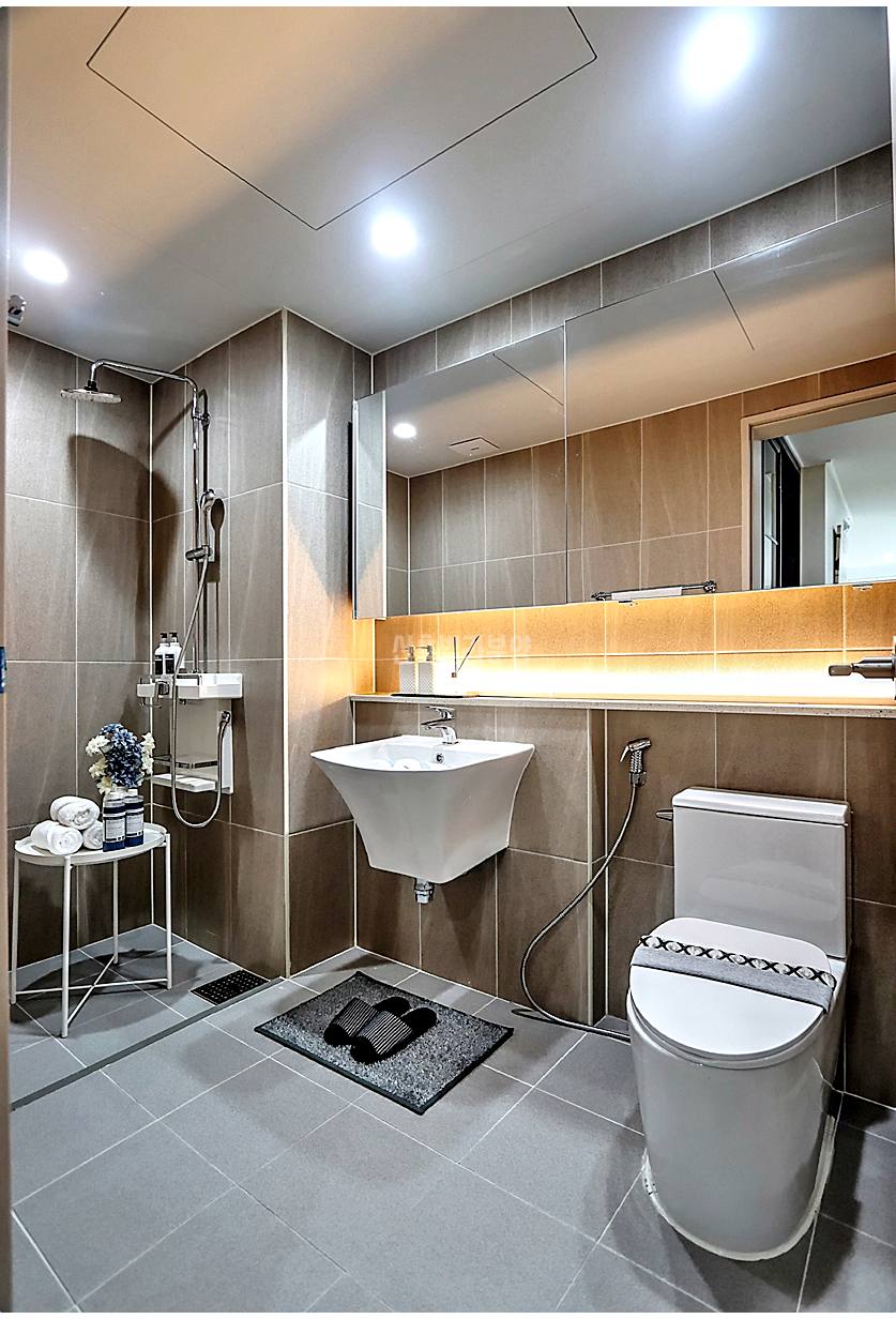 20260215 010157 5049 18 101