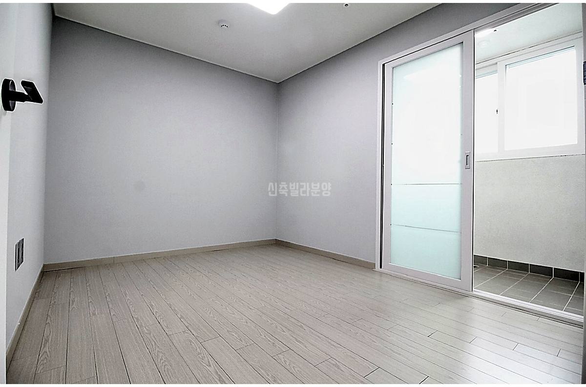 20260215 010157 5049 18 23