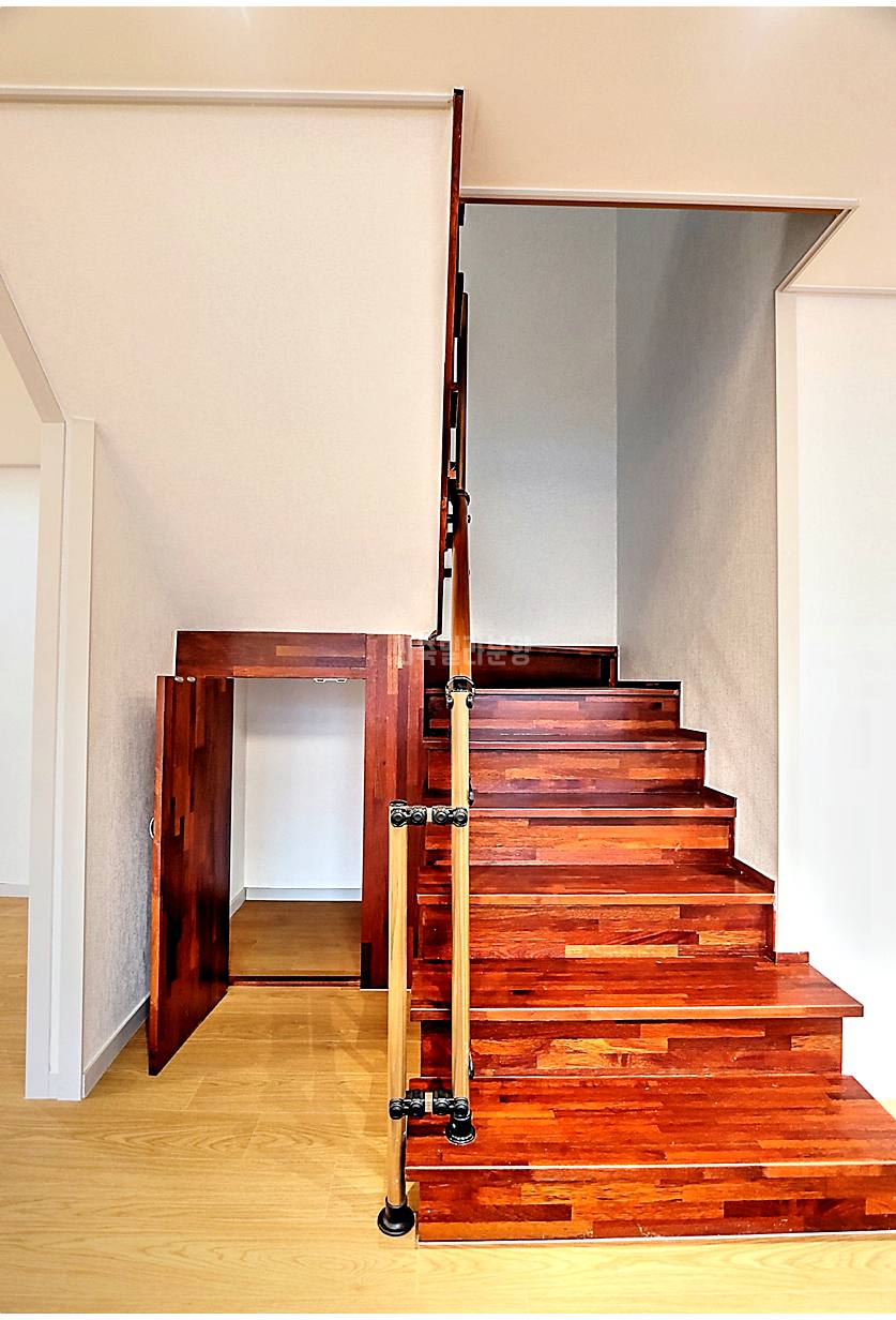 20260215 010157 5049 20 45