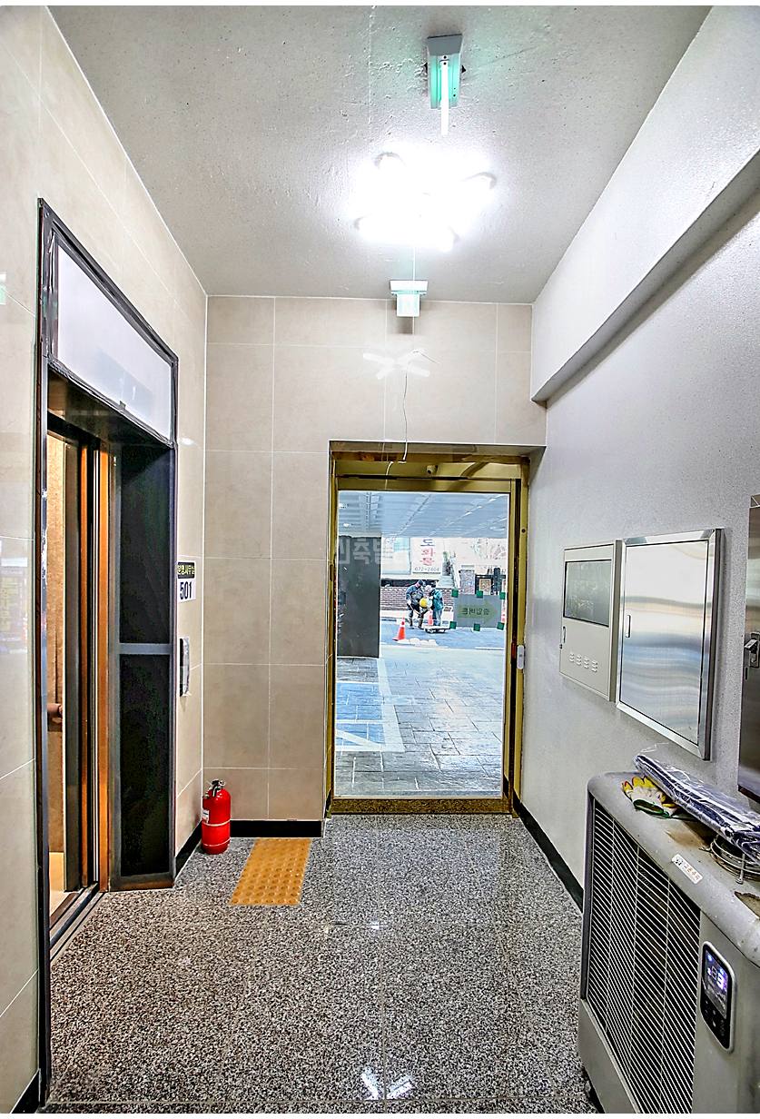 20260215 010157 5049 21 102