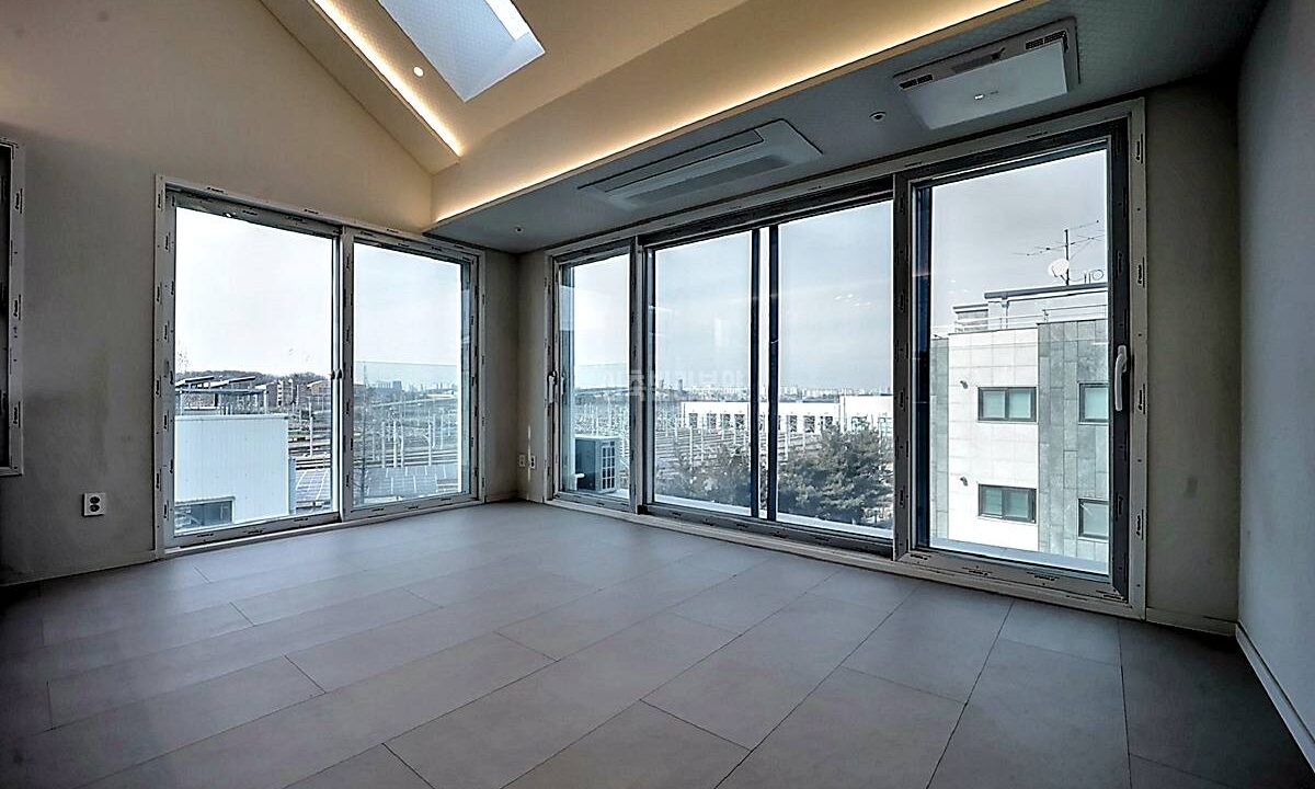 20260215 010157 5049 3 186