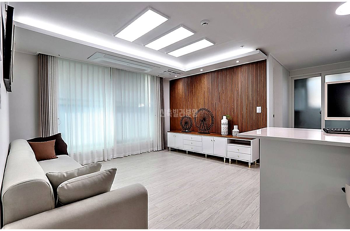 20260215 010157 5049 3 53