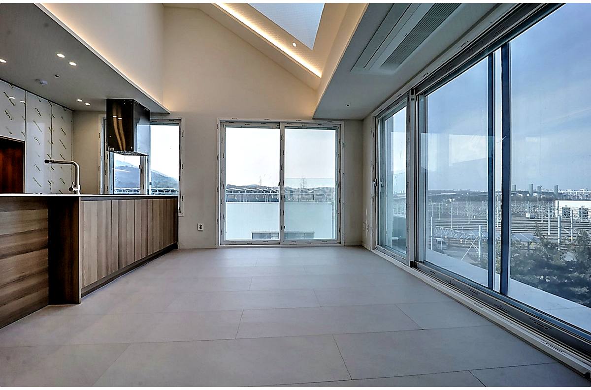 20260215 010157 5049 4 185