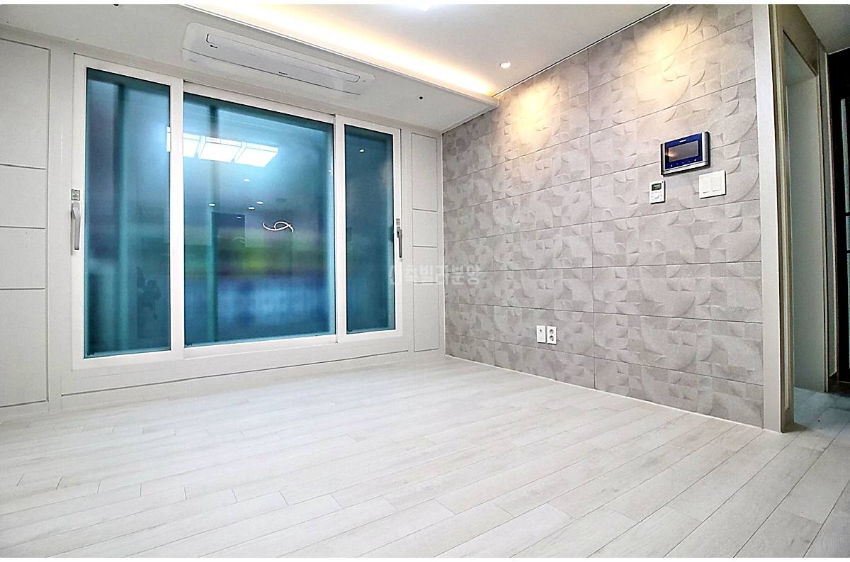 20260215 010157 5049 4 6