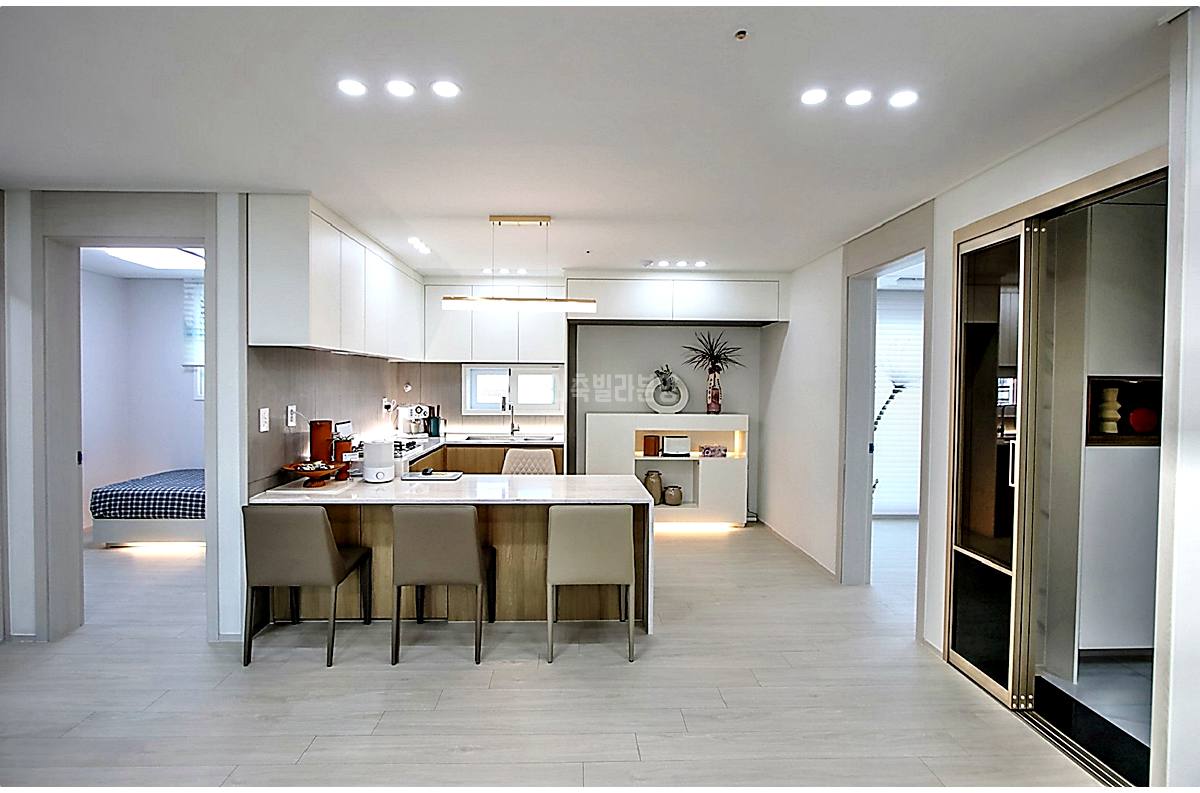 20260215 010157 5049 6 173