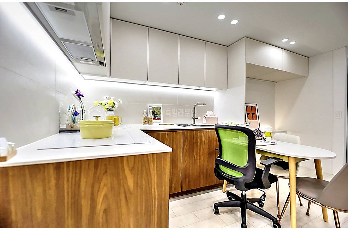 20260215 010157 5049 7 158