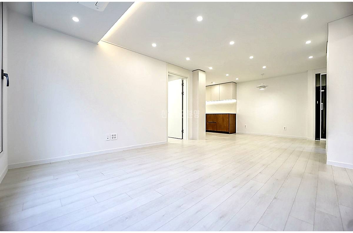 20260215 010157 5049 7 159