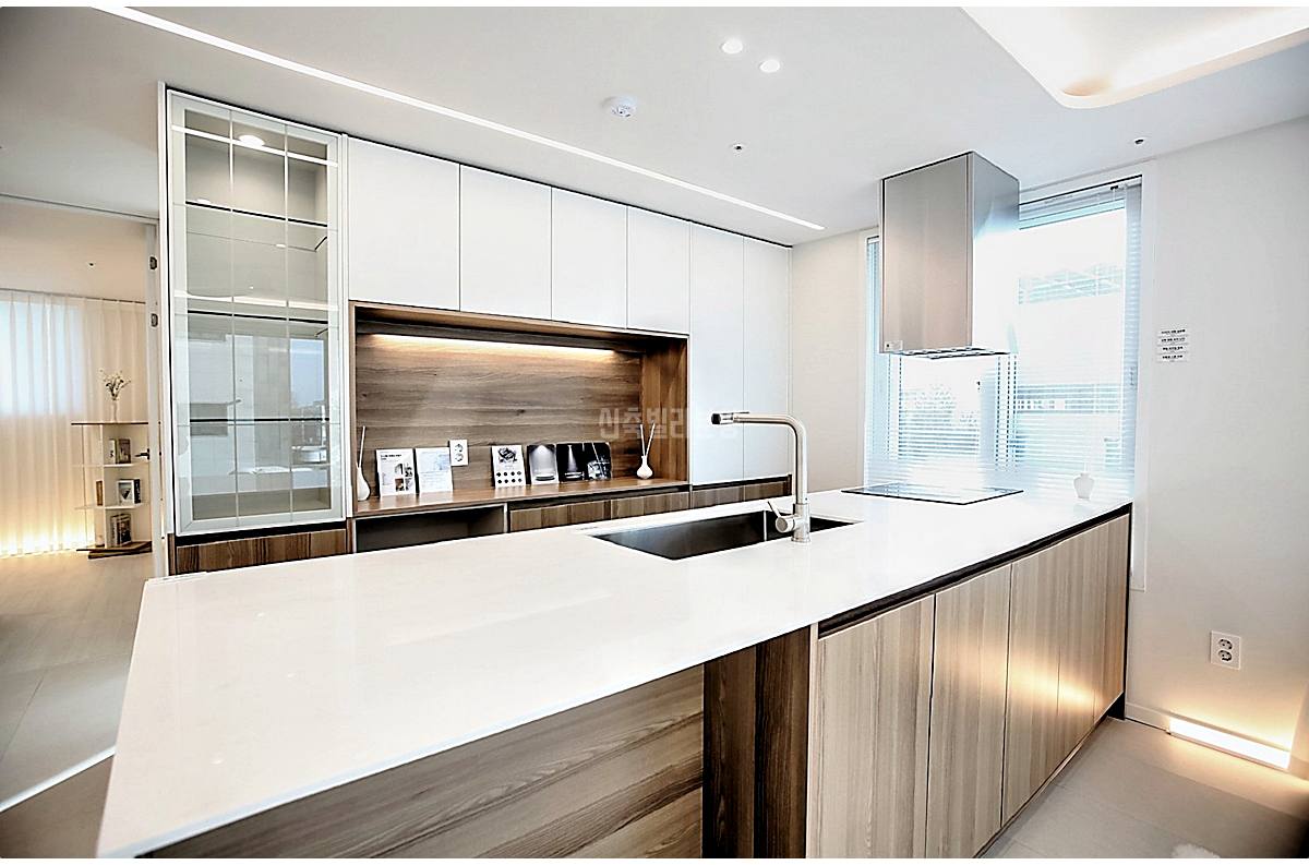 20260215 010157 5049 7 180