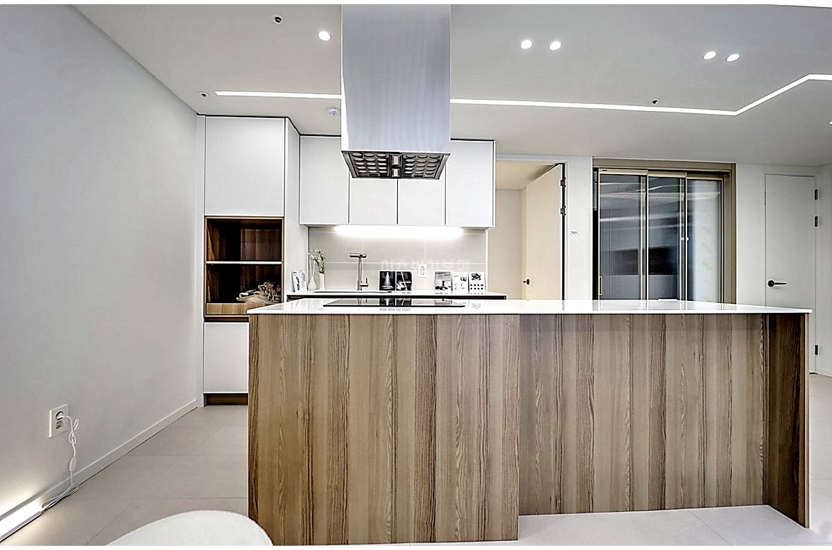 20260215 010157 5049 8 182