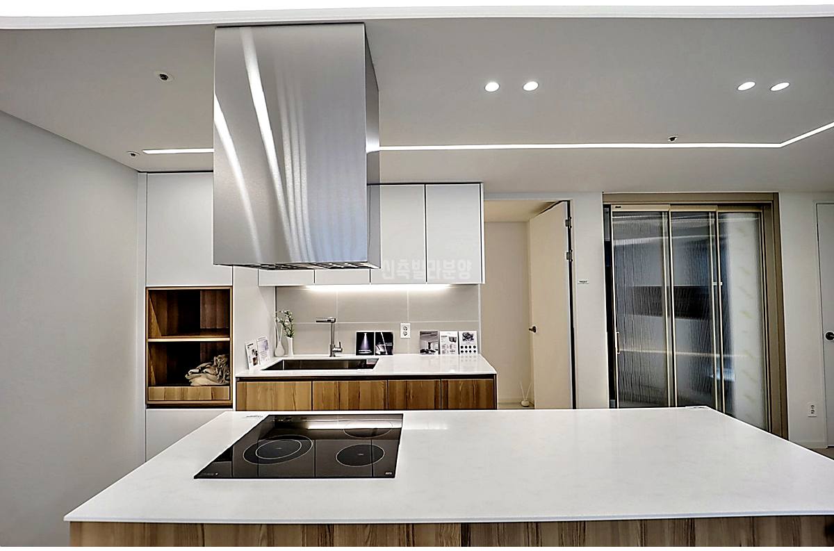 20260215 010157 5049 9 182