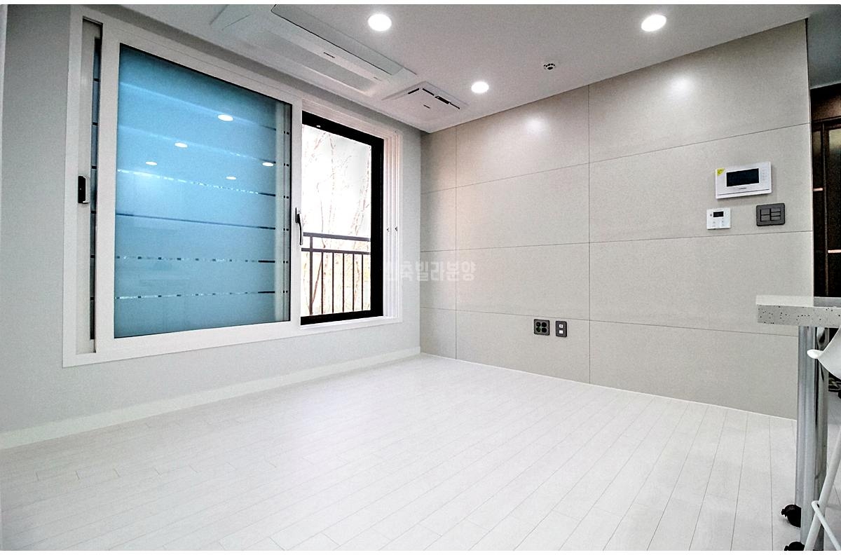 F13866319 서울 도봉구 방학동 386 63 더스테이원 402호 2R1T 24000 3 @@ HQ 20260509 000049