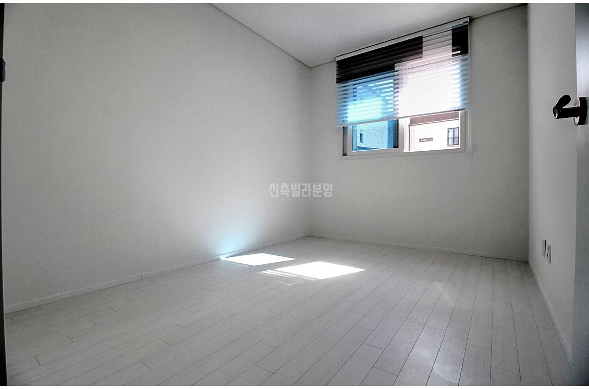 어룡동신축빌라 매매 포천 포천시청역 3룸 7 F23071507 포천시 어룡동 307 15 현대캐슬2차 2동101호 3R2T 18900 19 @@ HQ 20260508 235126
