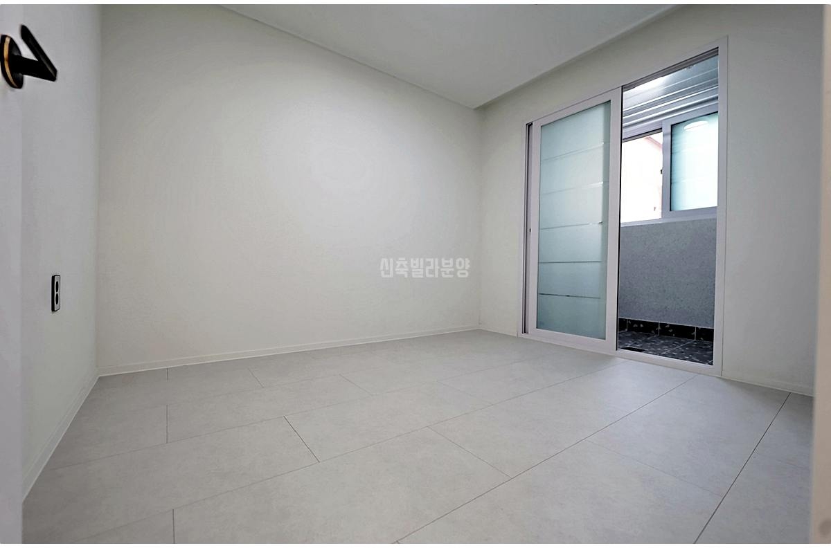 L2573319 1 안산시 상록구 이동 573 3 탑빌리지 202호 2룸 2.69억 실3천 12 @@ HQ 20260508 222701