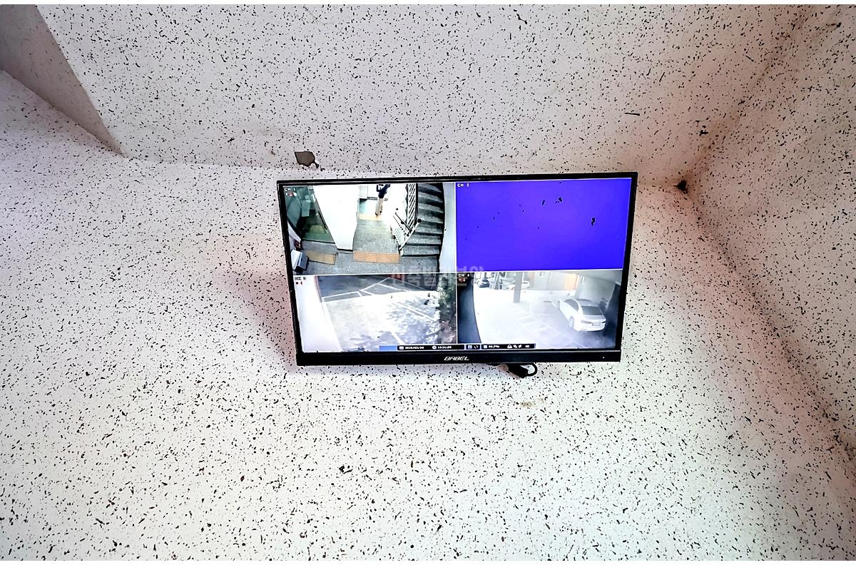 M24322 화성시 우정읍 화산리4 3 엠팰리스 203호 3R2T 1.69억 실입1천 01 15 @@ HQ 20260508 215721