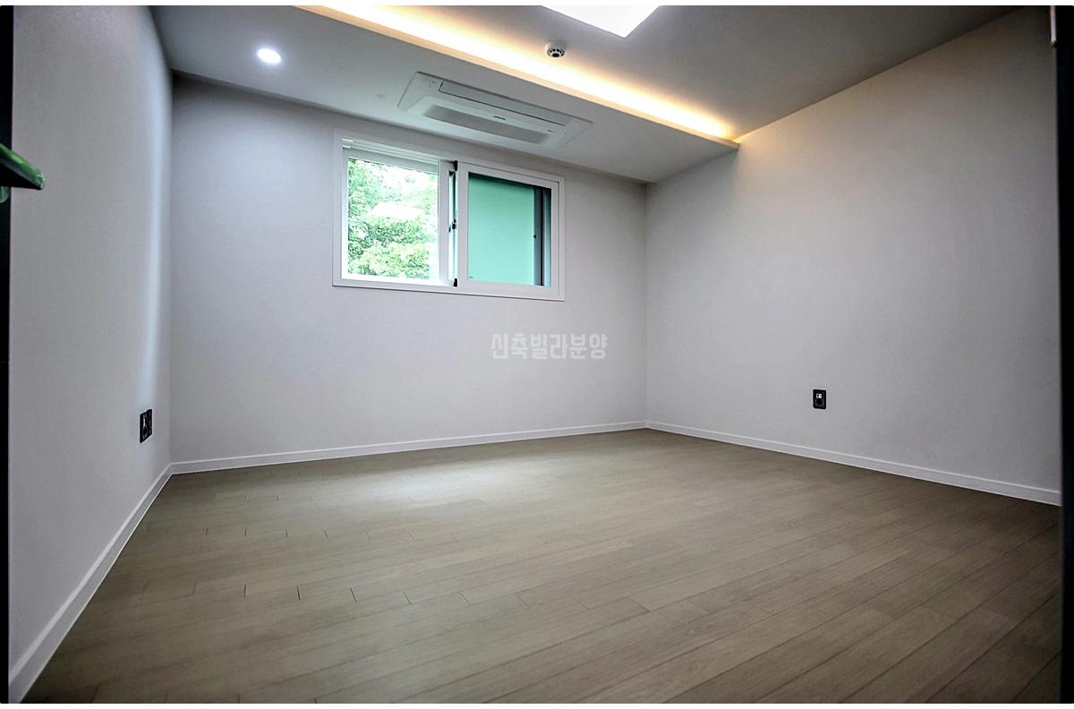 Y24931112 경기 광주시 신현동 493 11 피플 301호 4R3T 3.05억 실3천 10 @@ HQ 20260508 203542