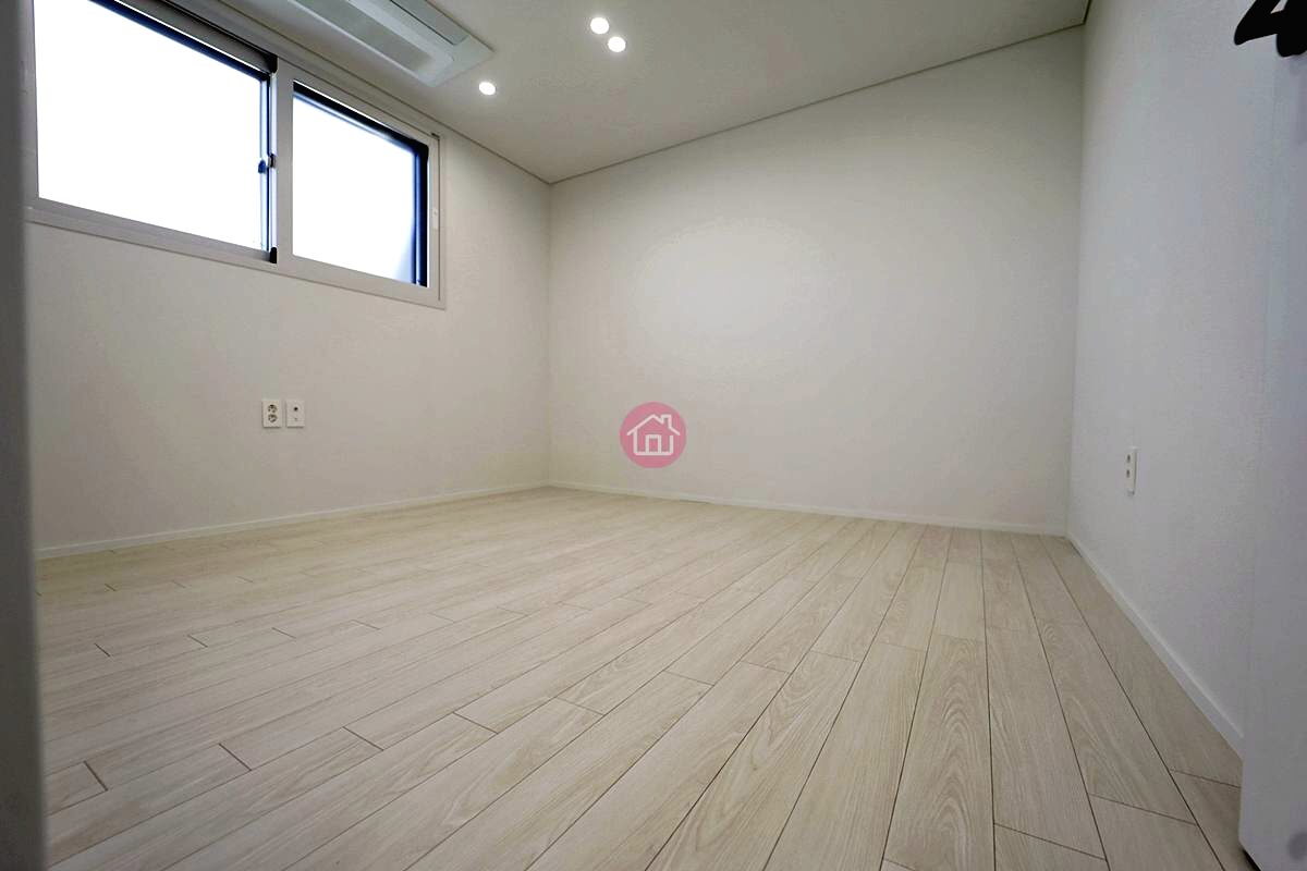 탑동빌라매매 통창설계 수원시 수원역세권 2룸 9 20260720 112556 5252