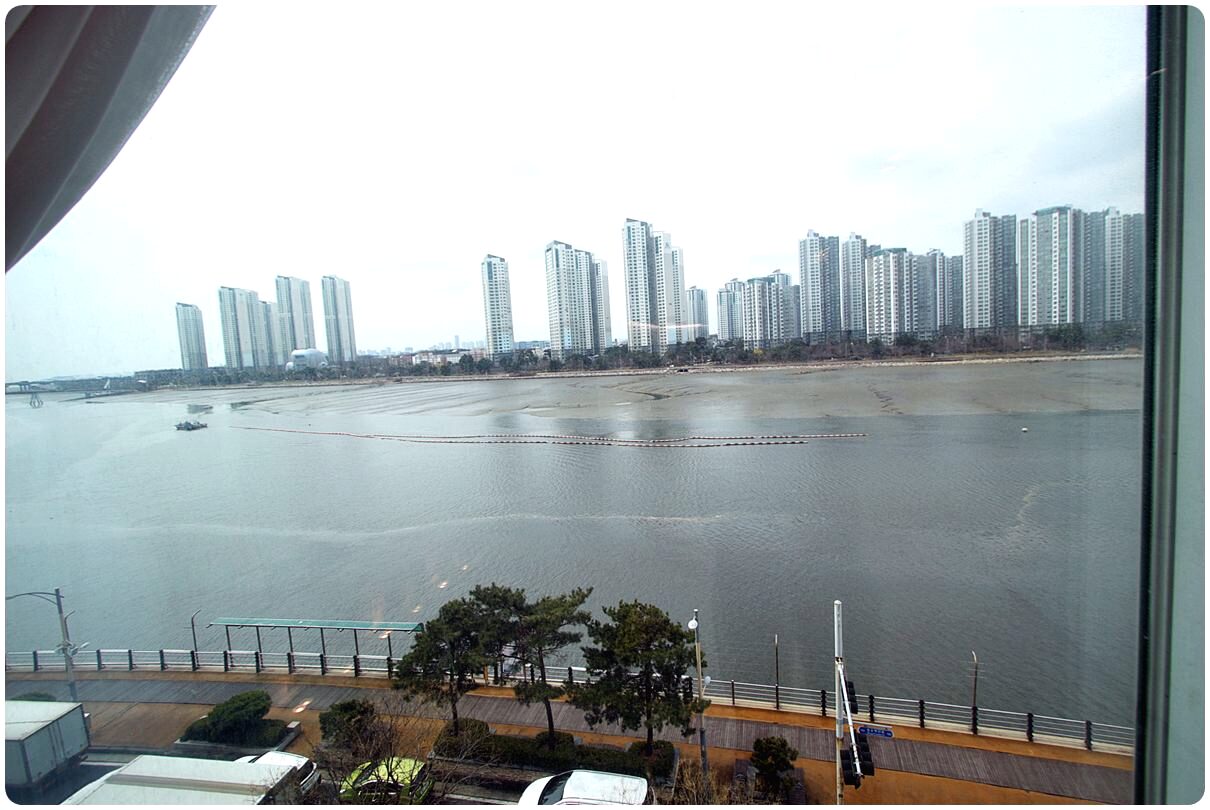 월곶동신축빌라 매매 시흥 아파트형구조 2룸 5 Y21013115 경기도 시흥시 월곶동 1013 1 월곶 이레 하이니스 503호 3R2T 30 @@