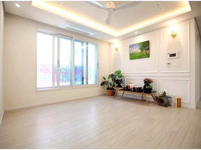 ★J28822 부천시 원미구 심곡동 88 2 화이트빌 B동 301호 3R2T 2.99억 5 7 @@